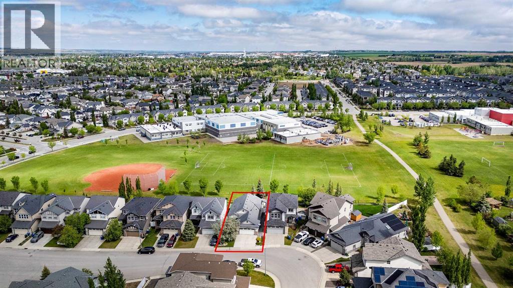 242 Kingsbury View SE - Image 3