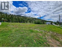 7567 & 7575 Main Street W, Radium Hot Springs, BC V0A1M0 Photo 14