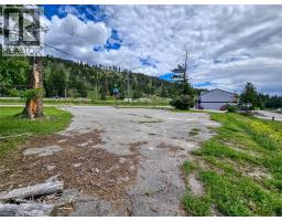 7567 & 7575 Main Street W, Radium Hot Springs, BC V0A1M0 Photo 15