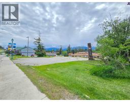 7567 & 7575 Main Street W, Radium Hot Springs, BC V0A1M0 Photo 18