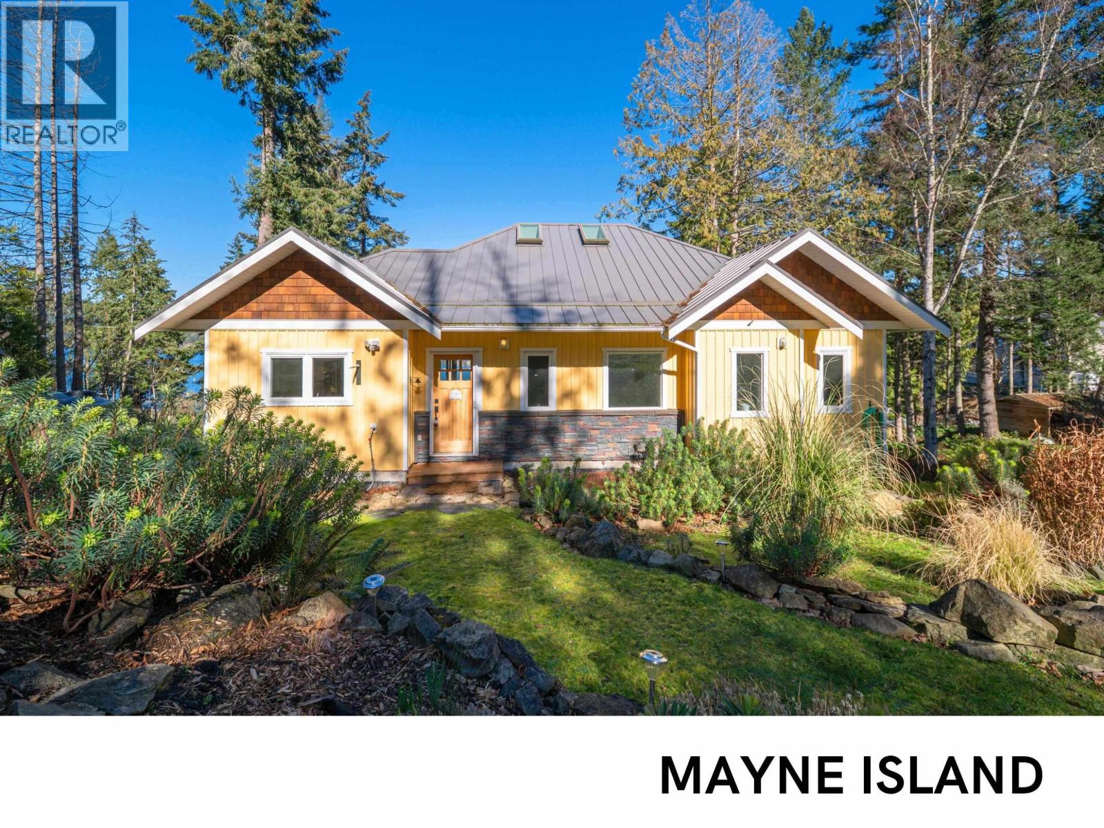 225 MARINERS WAY, Mayne Island