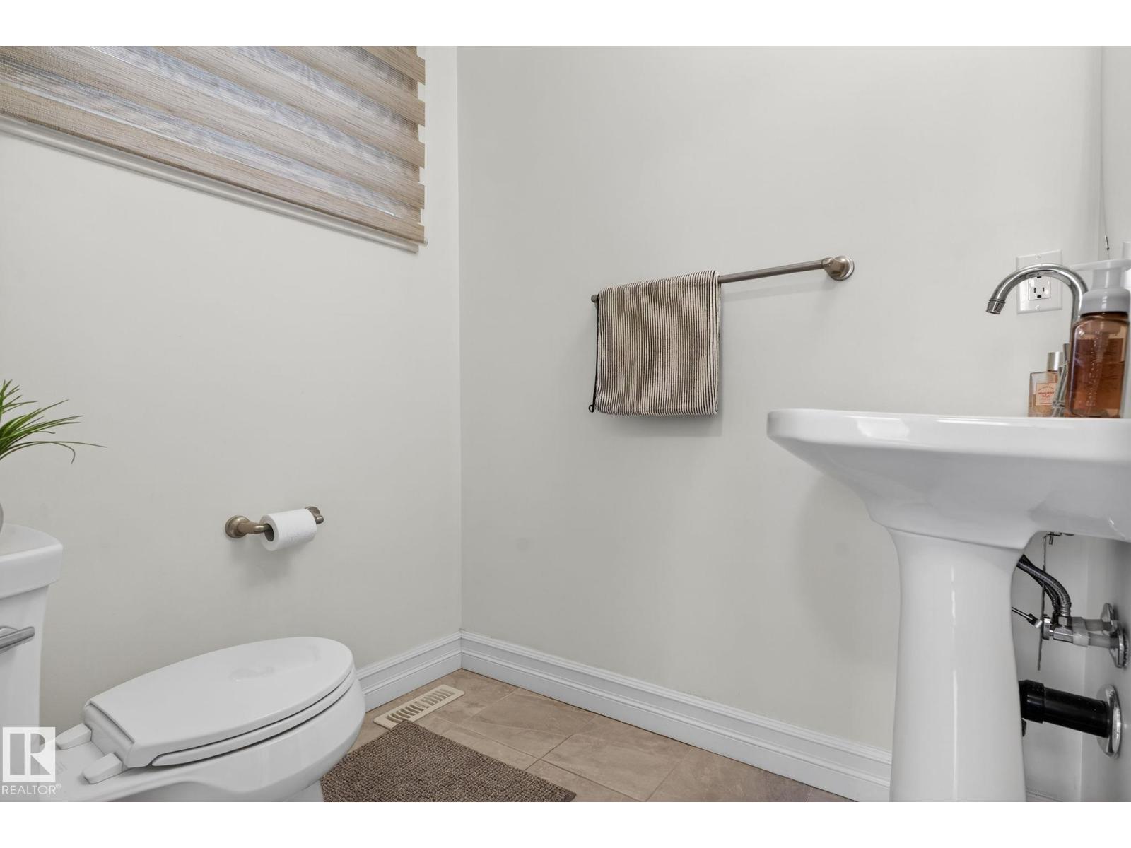1014 162 ST SW SW - 4