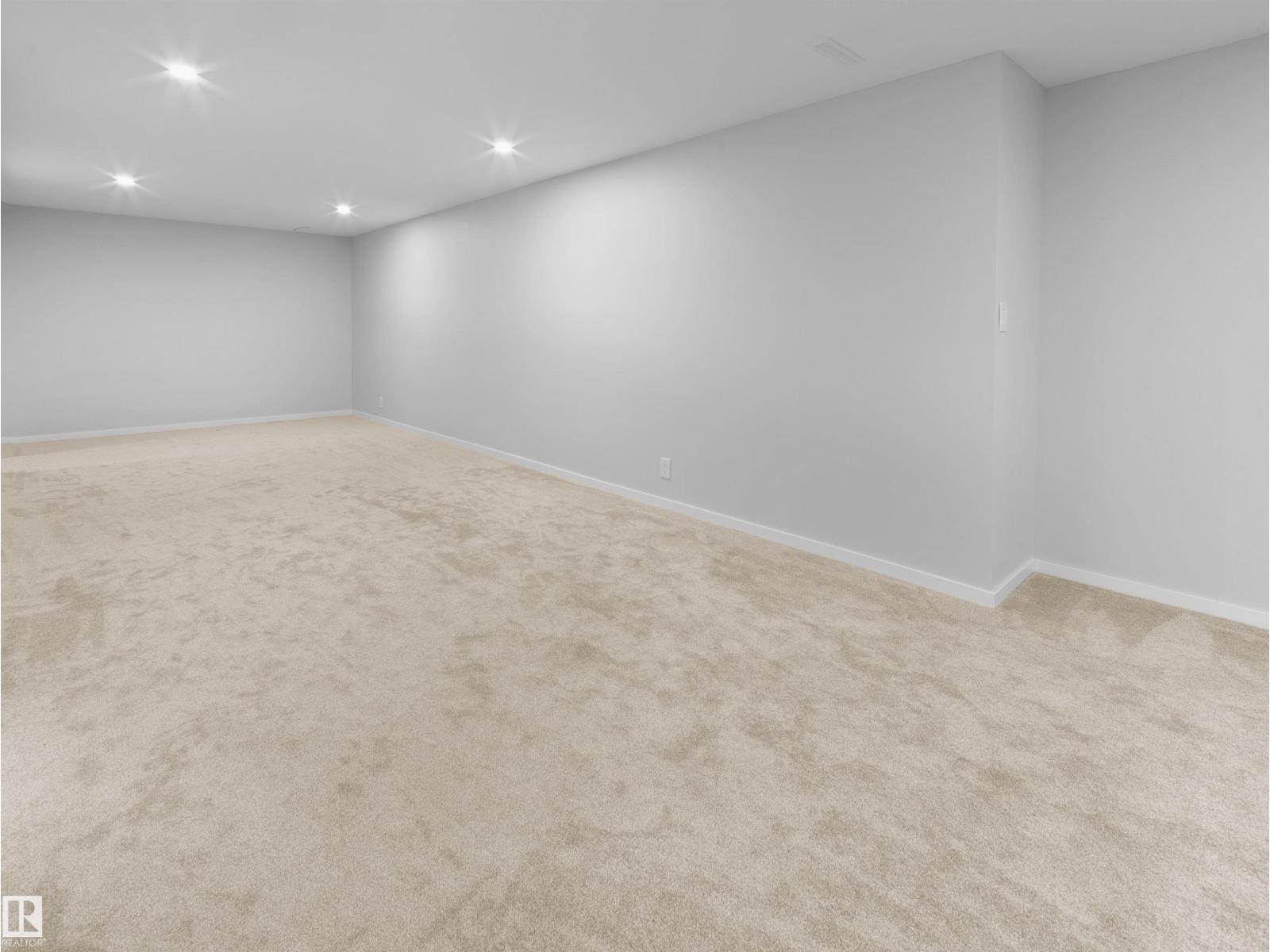 8603 73 ST NW - 21