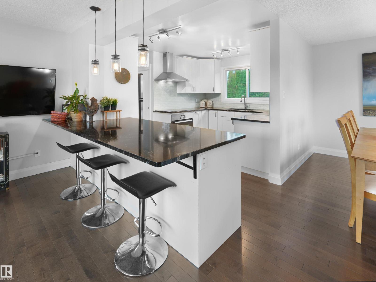 8603 73 ST NW - 8