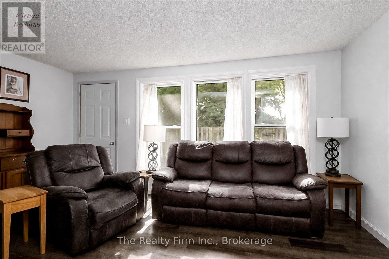 #33 88 AVONWOOD DRIVE - 10