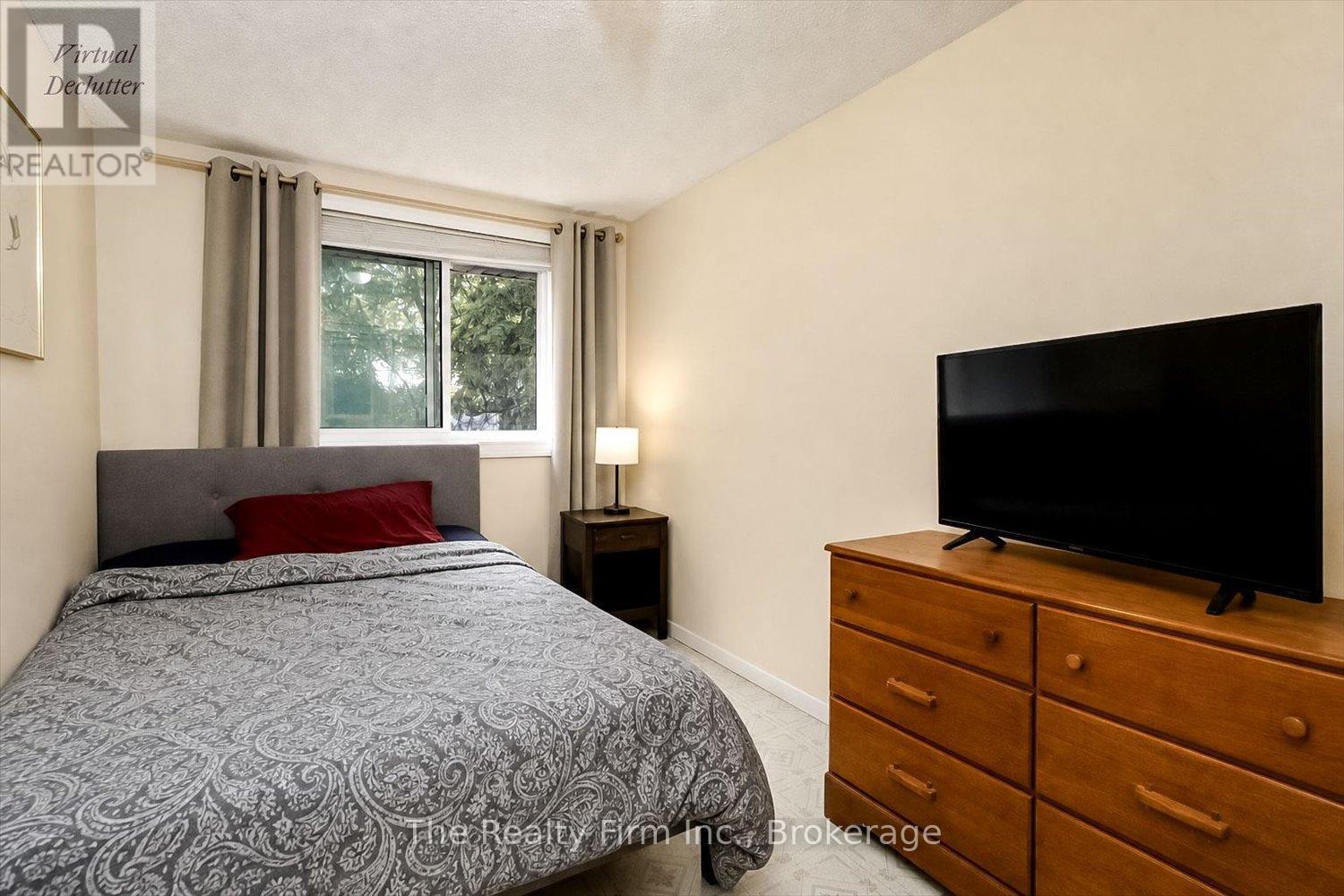 #33 88 AVONWOOD DRIVE - 15