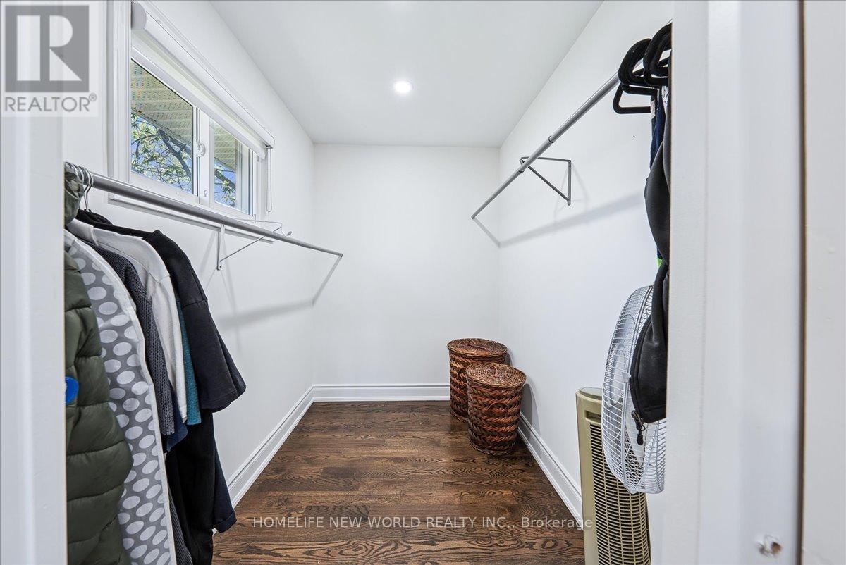 853 FAIRBANK AVENUE - 30