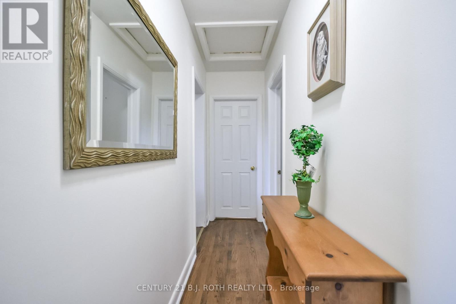 223 WELLINGTON STREET E - 23