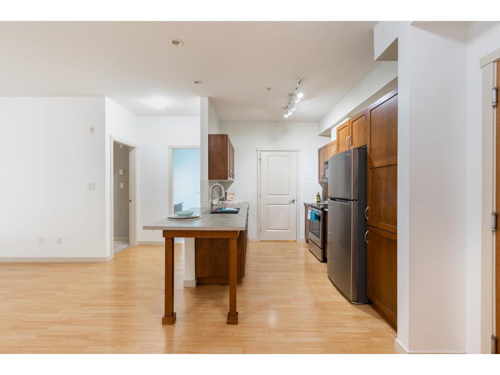 204 33328 BOURQUIN CRESCENT, Abbotsford