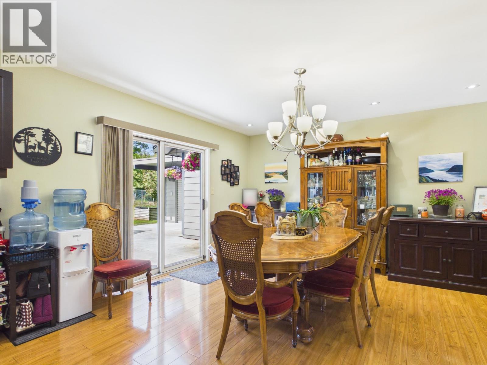 33 FAIRVIEW DRIVE - 20