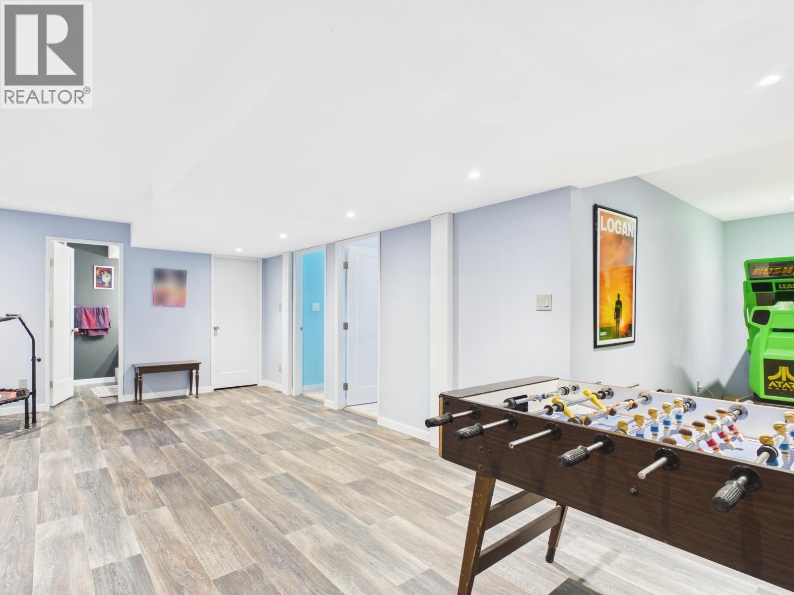 33 FAIRVIEW DRIVE - 26