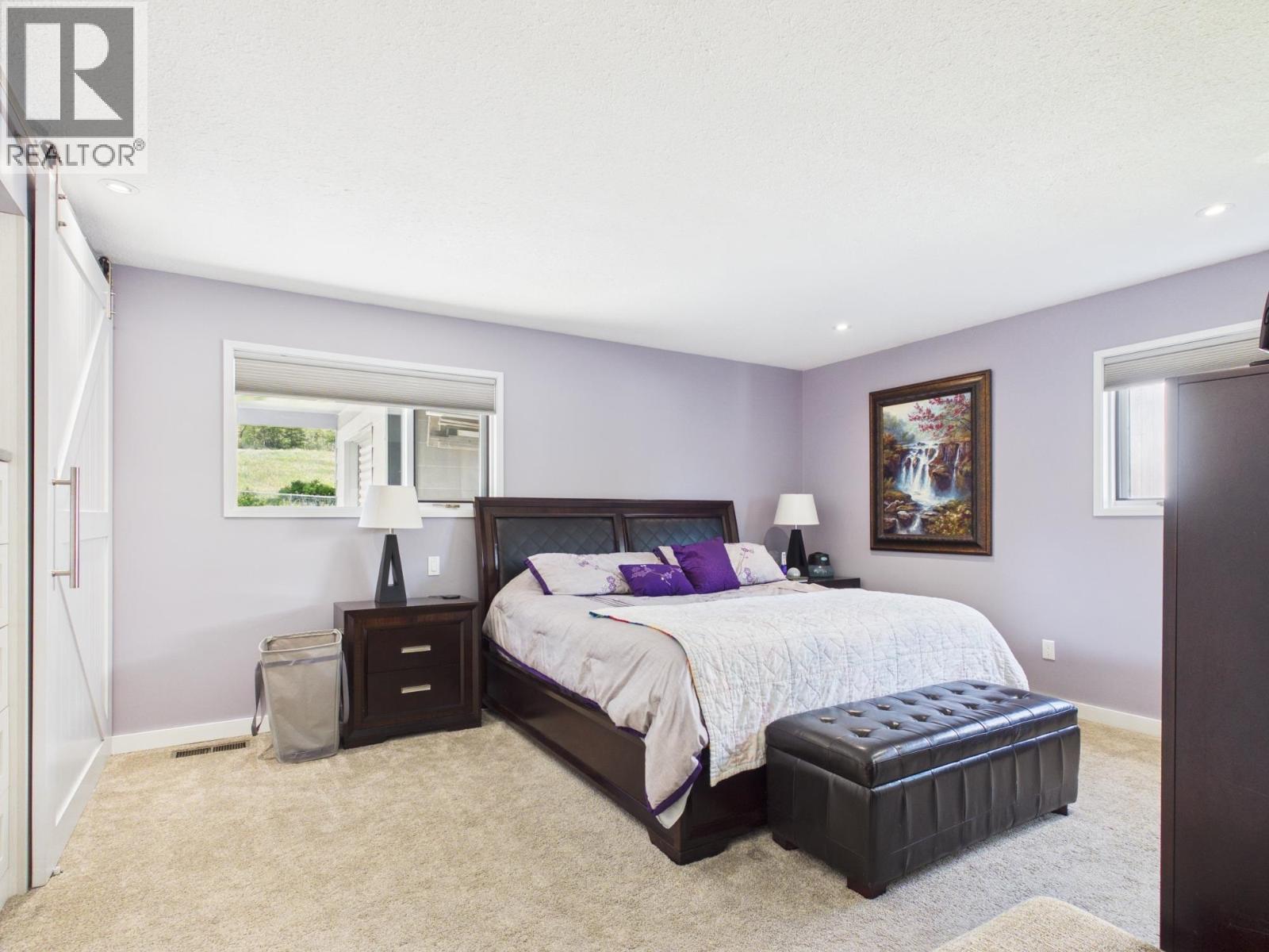 33 FAIRVIEW DRIVE - 12
