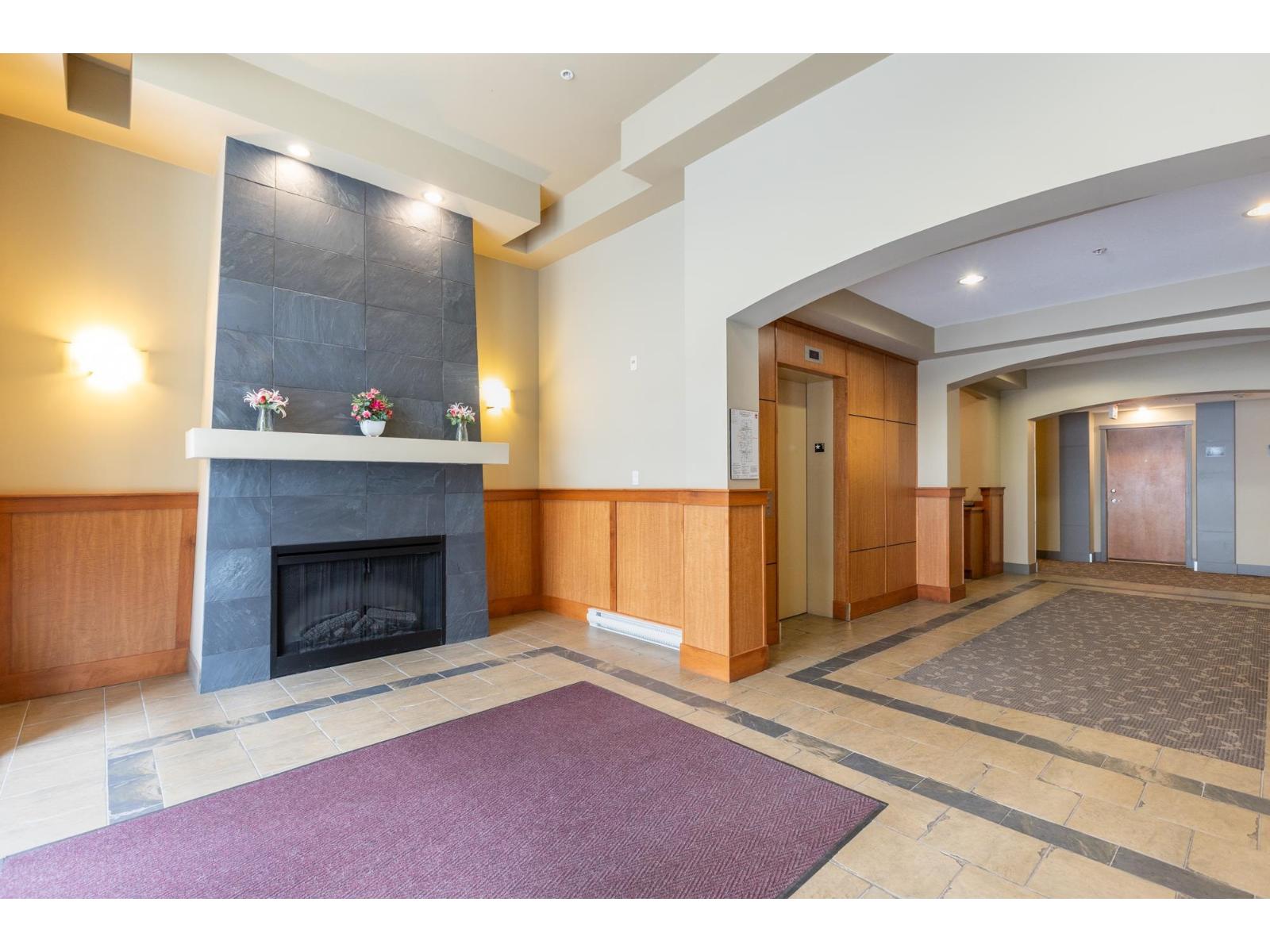204 33328 BOURQUIN CRESCENT, Abbotsford