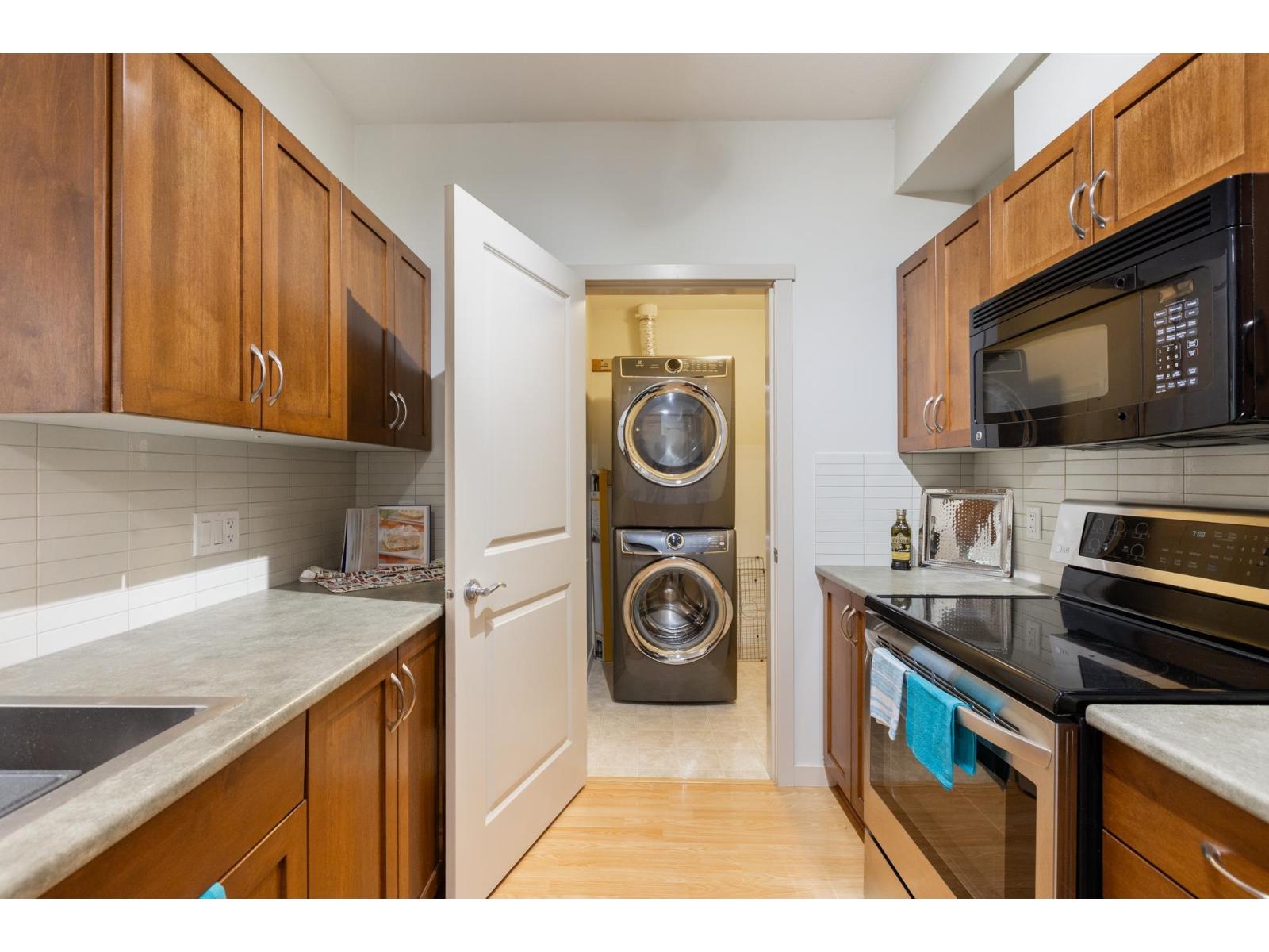 204 33328 BOURQUIN CRESCENT, Abbotsford