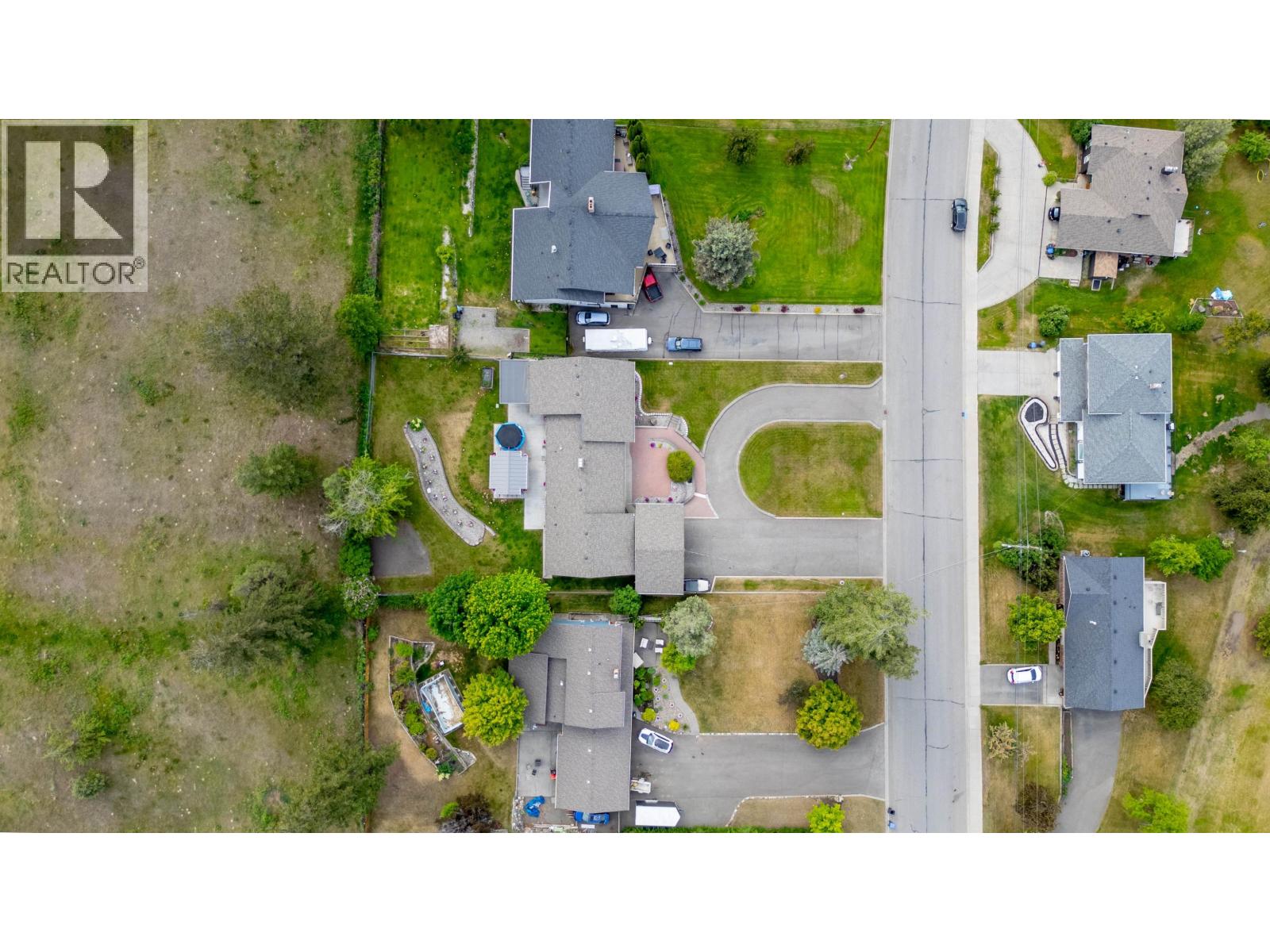 33 FAIRVIEW DRIVE - 36