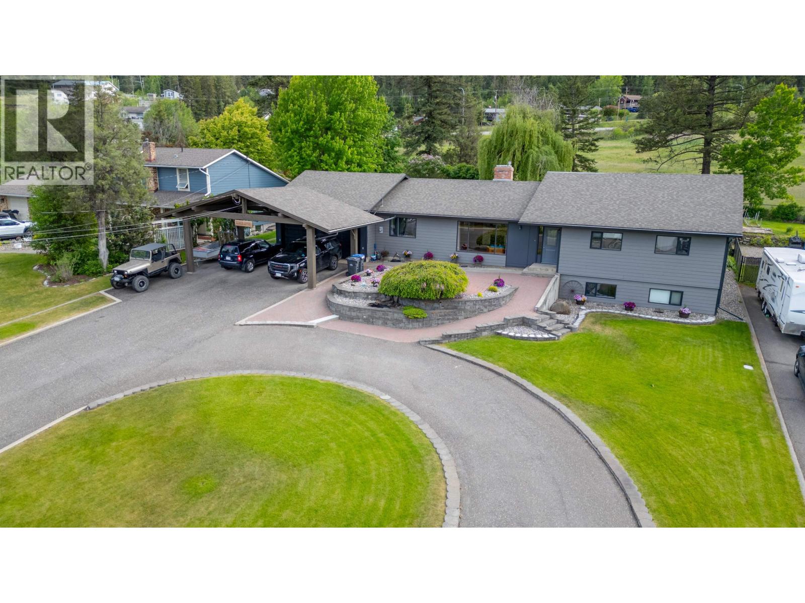 33 FAIRVIEW DRIVE - 35