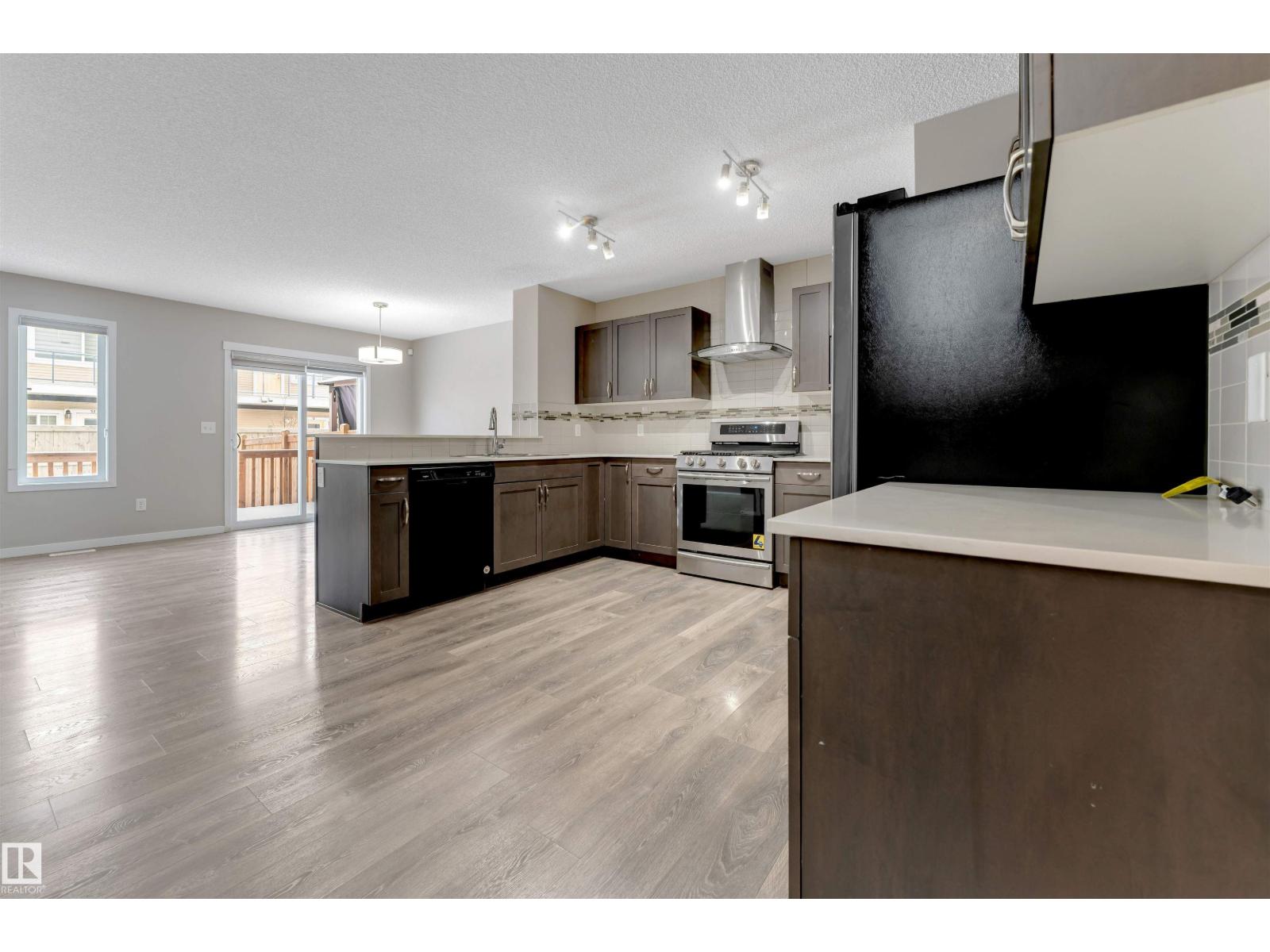 1217 29 ST NW - 6