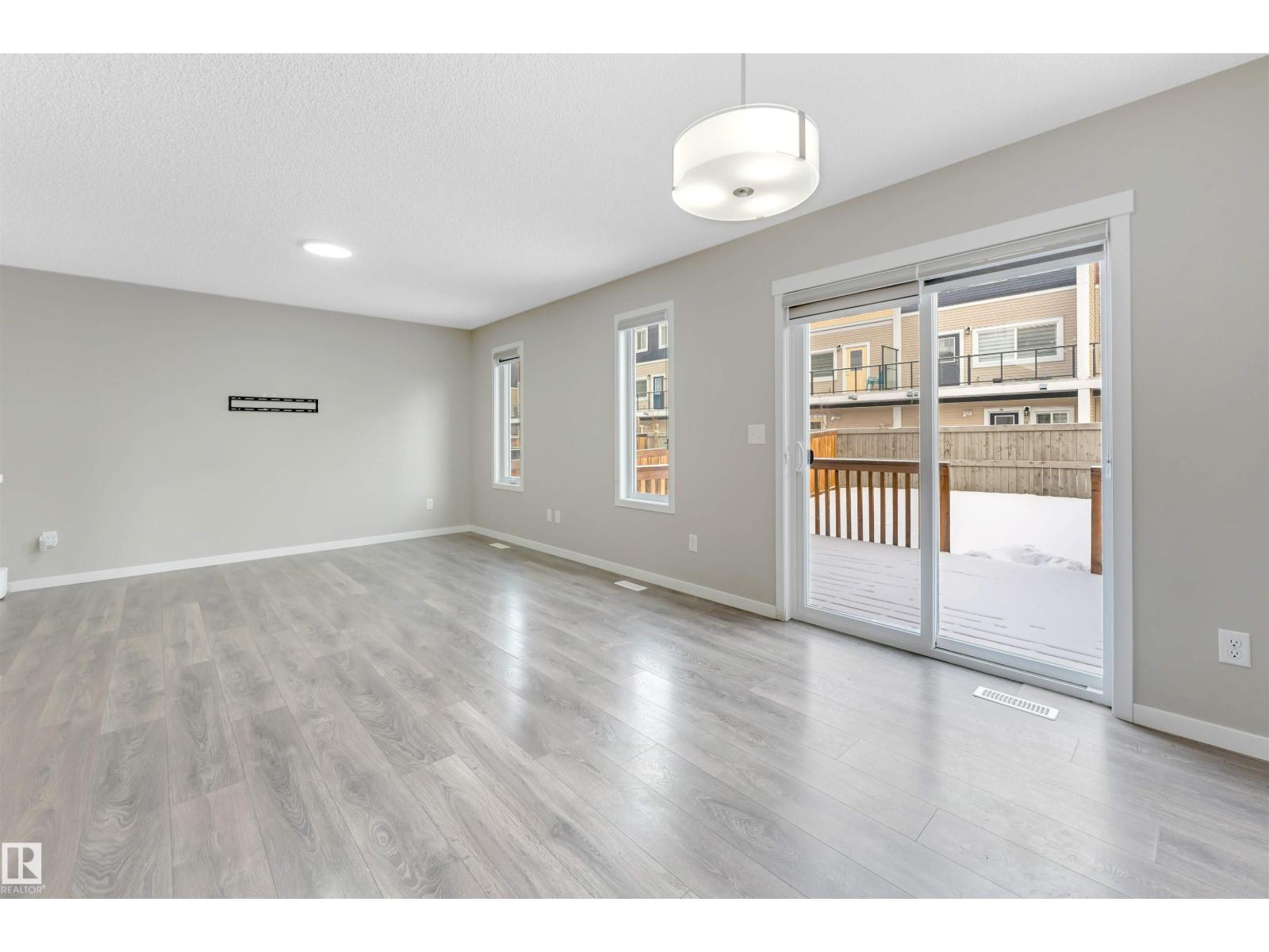 1217 29 ST NW - 9
