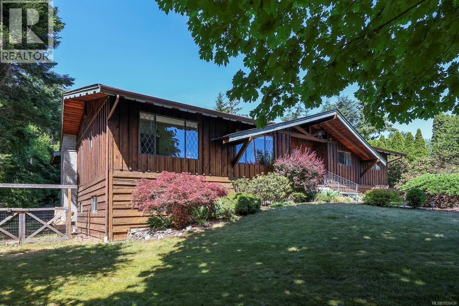 611 Crestview Dr - Image 2