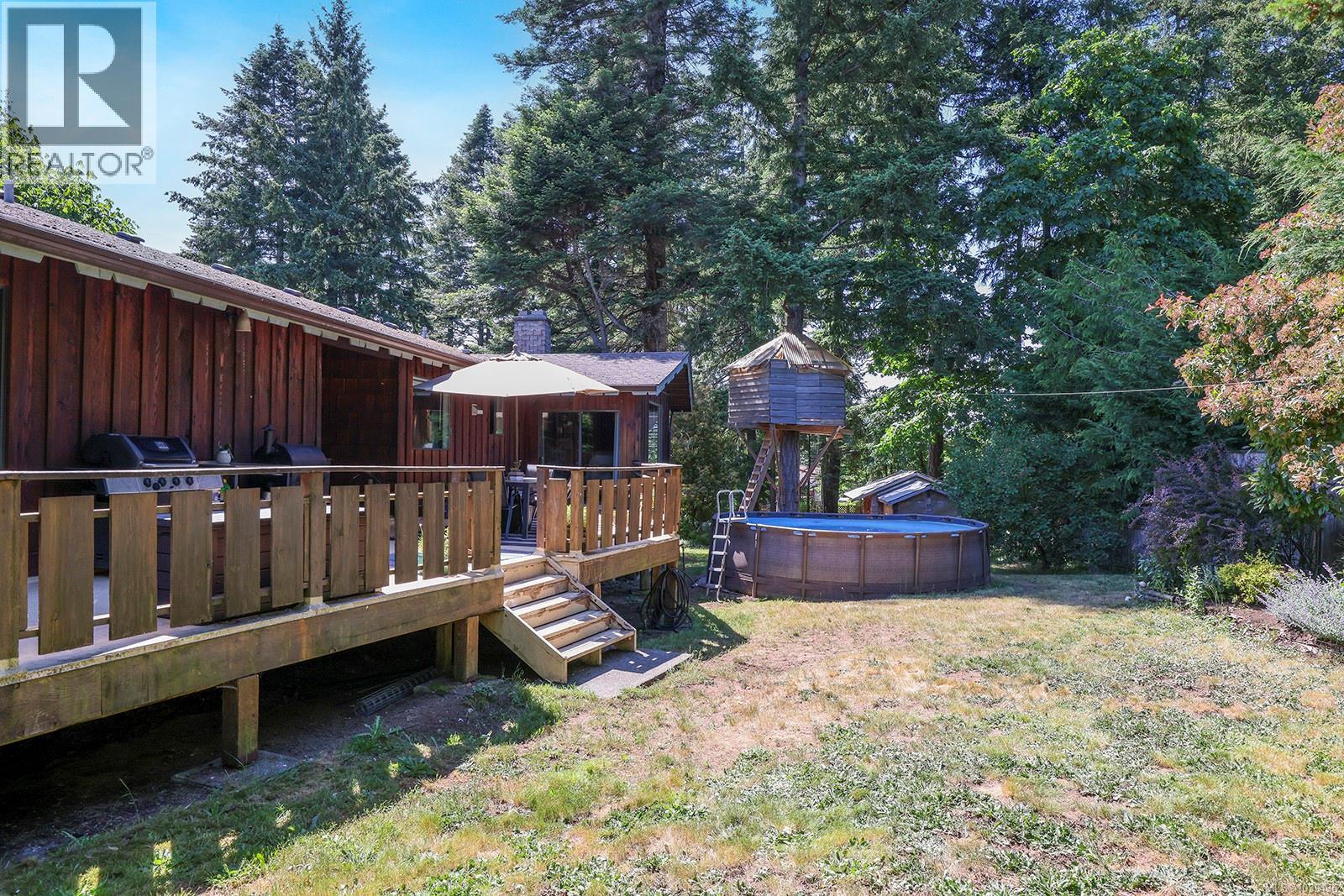 611 Crestview Dr - 42