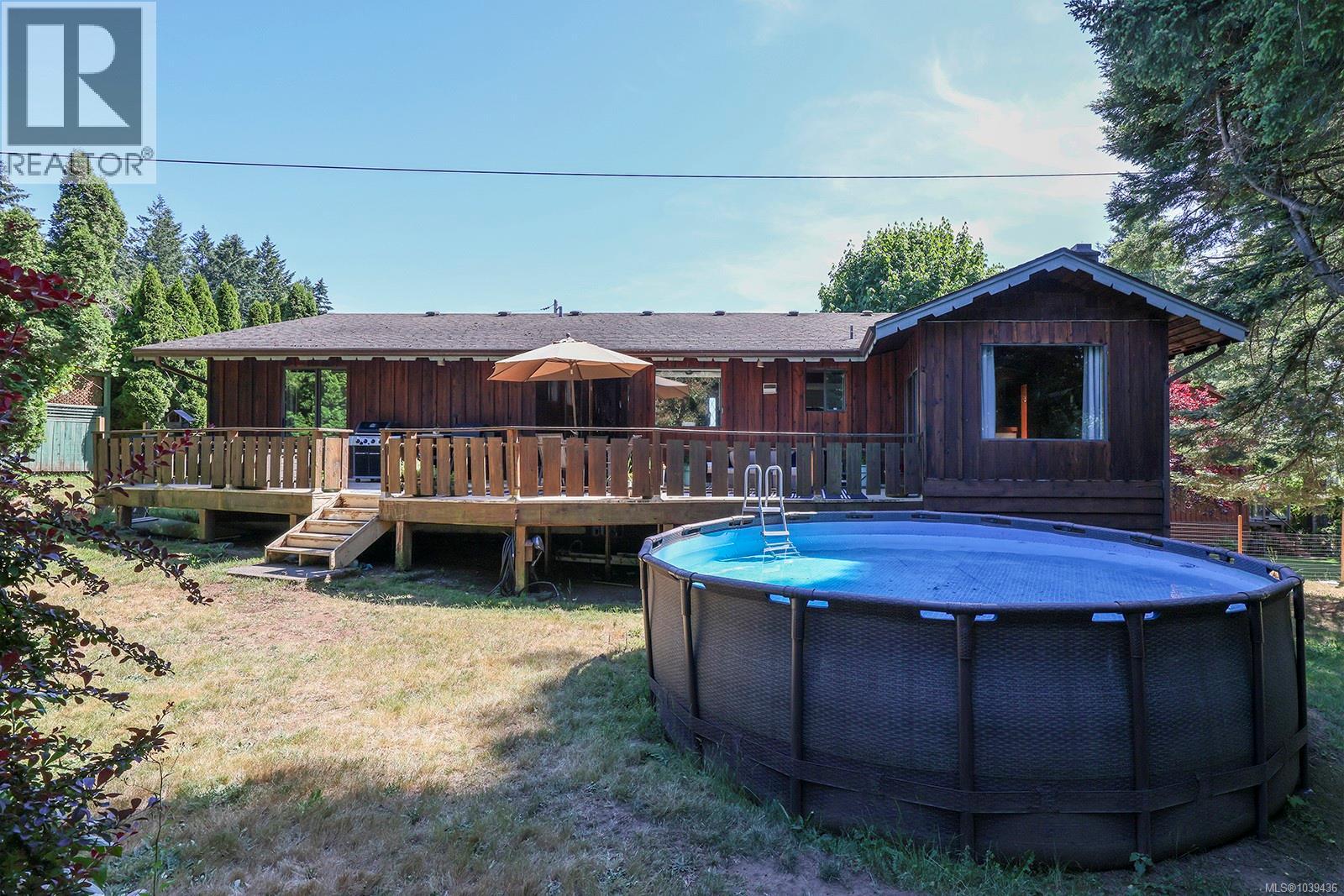 611 Crestview Dr - 43