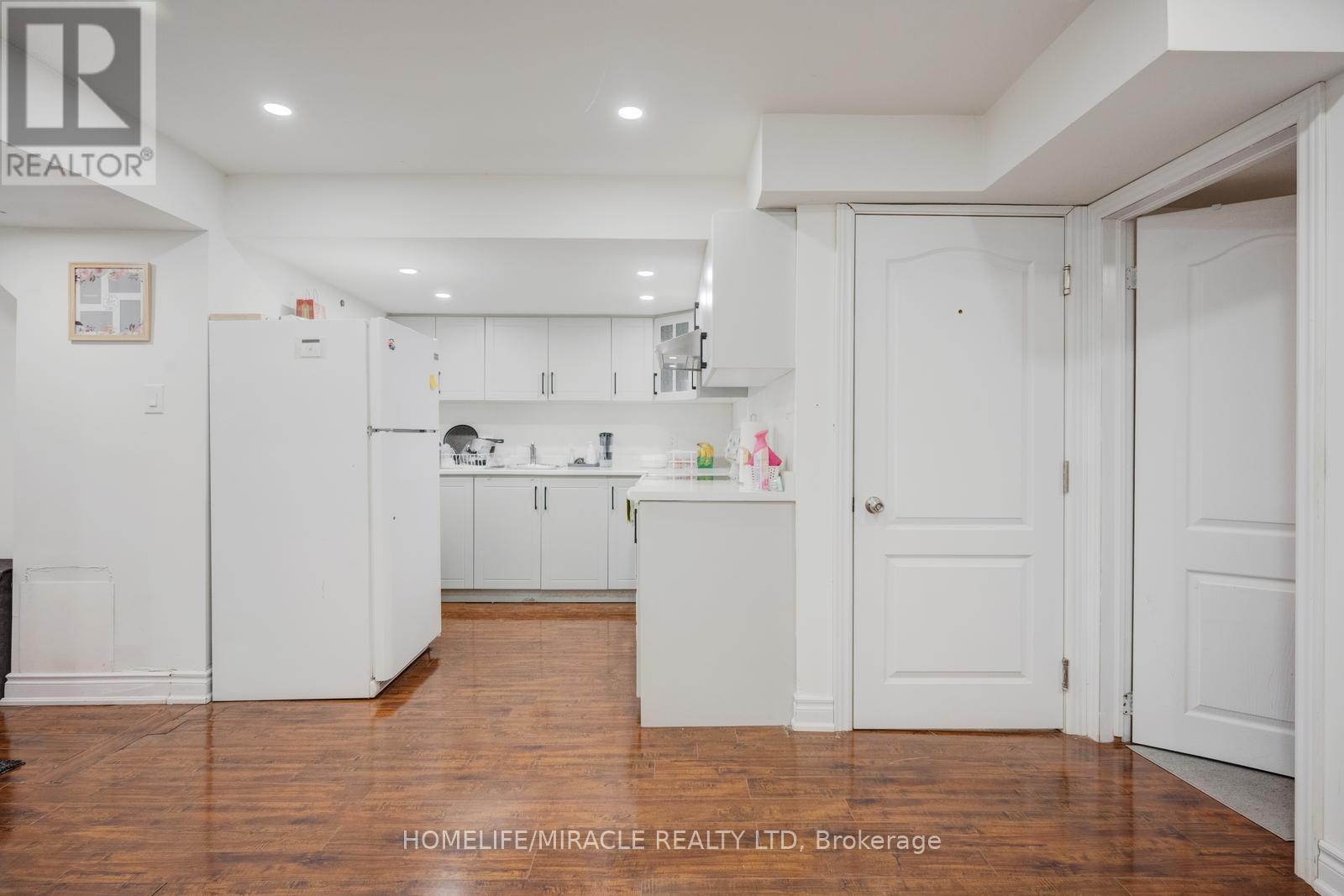 17 LATANIA BOULEVARD - 40
