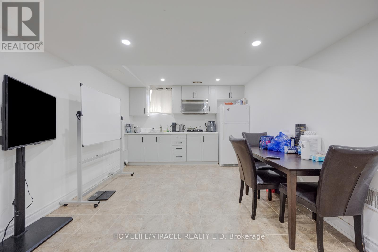 17 LATANIA BOULEVARD - 46