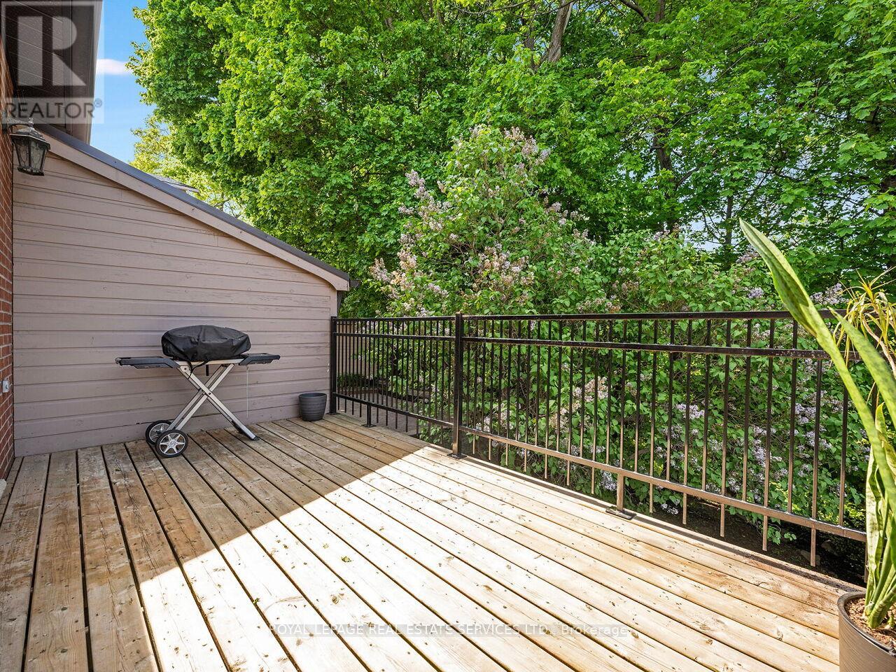 54 OAKFIELD DRIVE - 10