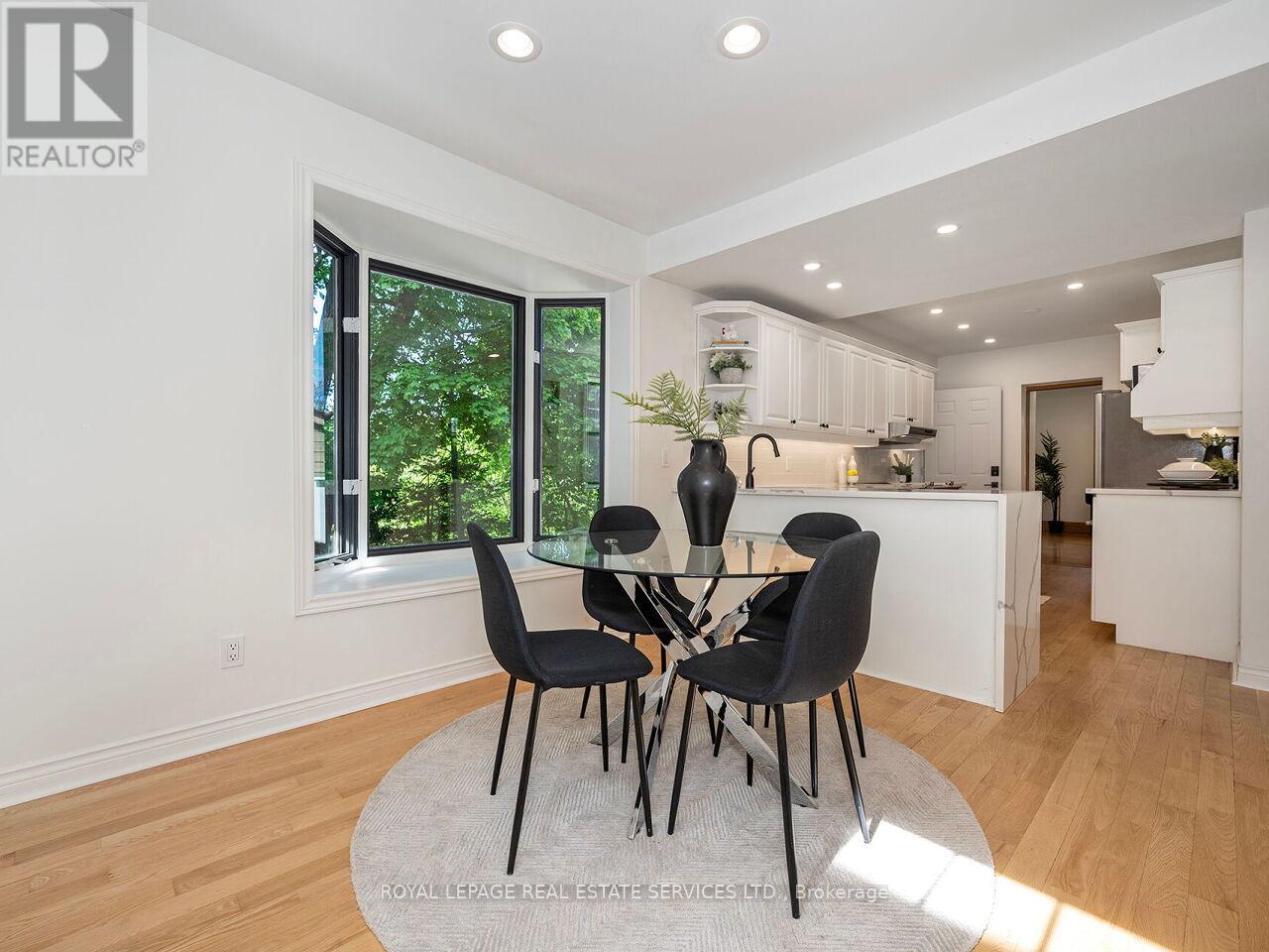 54 OAKFIELD DRIVE - 16