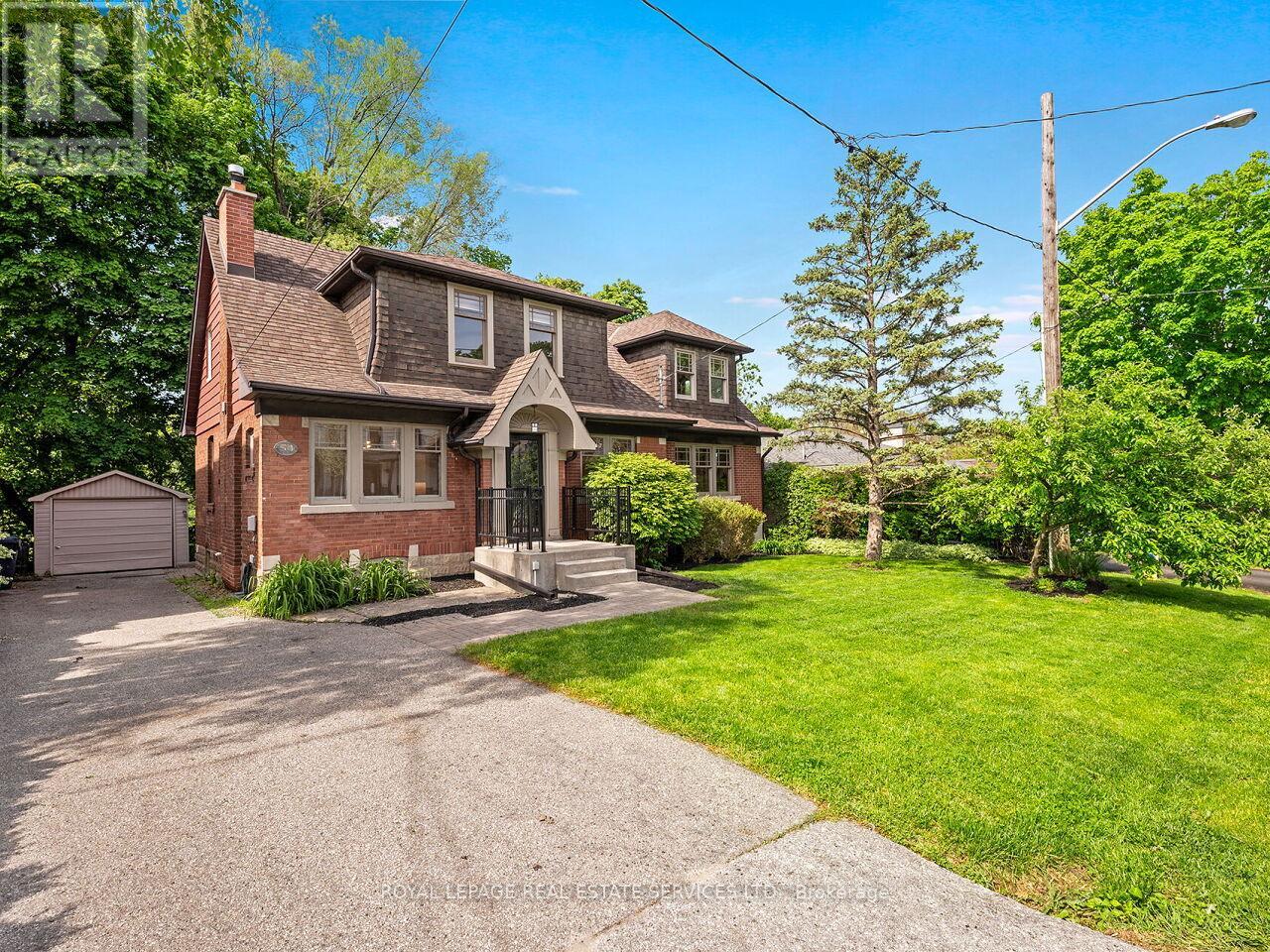 54 OAKFIELD DRIVE - 2