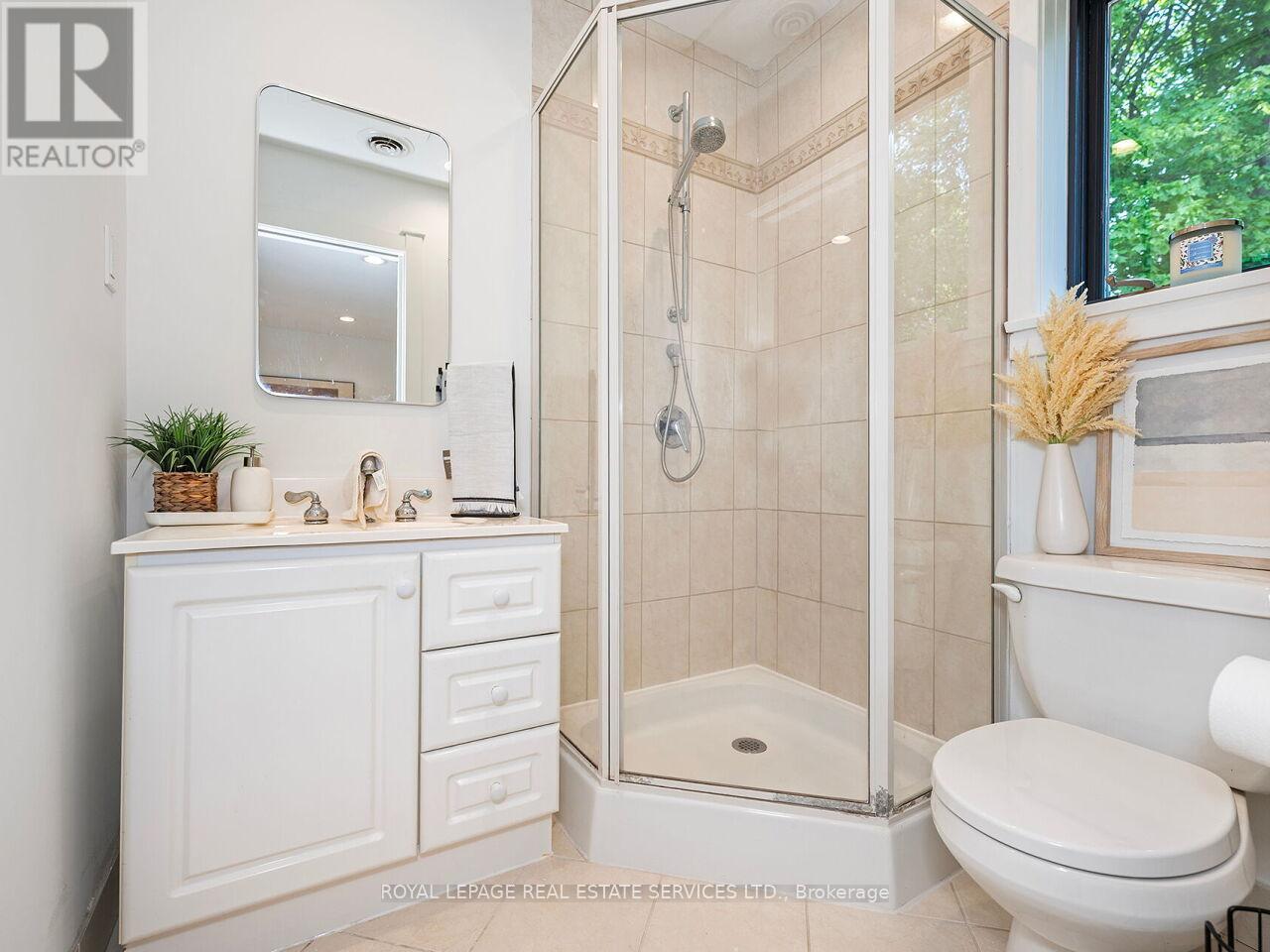54 OAKFIELD DRIVE - 20