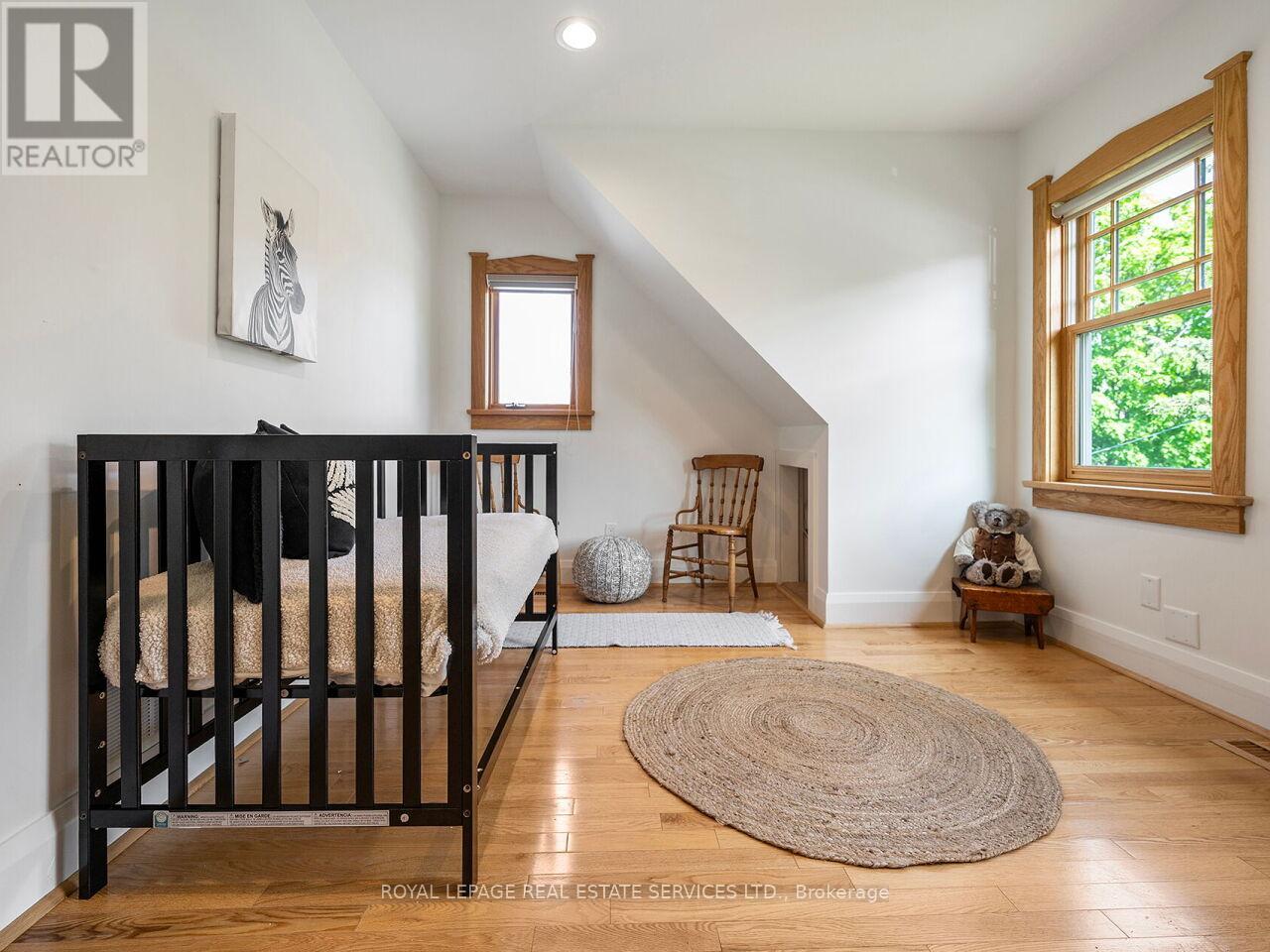 54 OAKFIELD DRIVE - 21