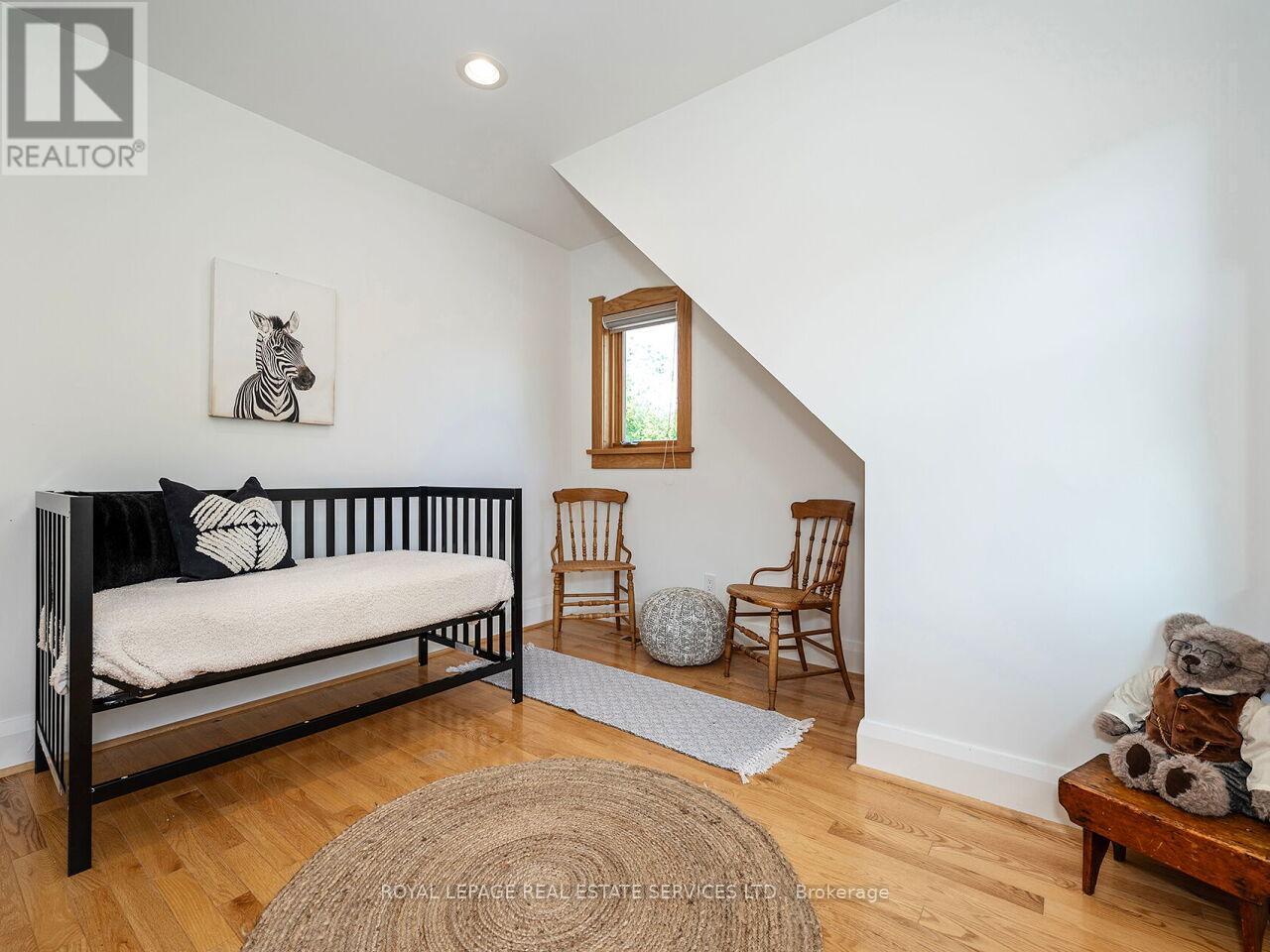 54 OAKFIELD DRIVE - 22