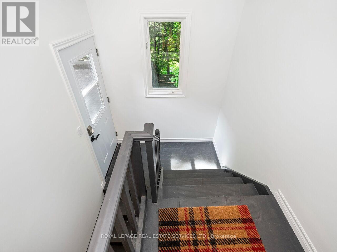 54 OAKFIELD DRIVE - 28