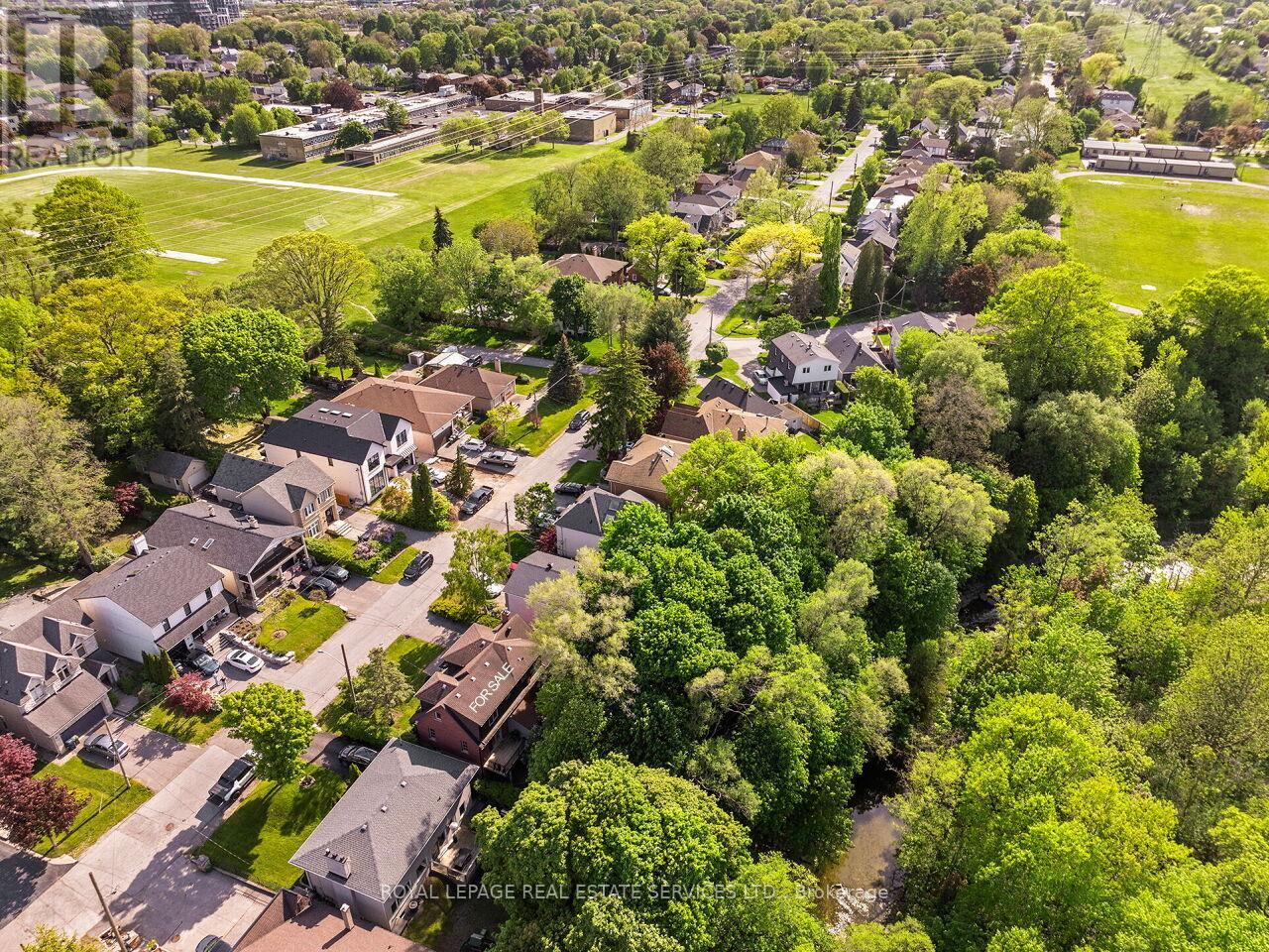54 OAKFIELD DRIVE - 44
