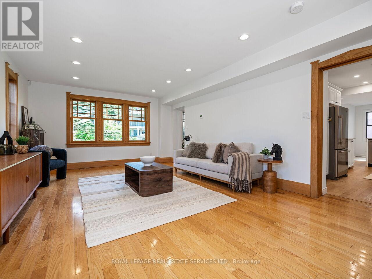 54 OAKFIELD DRIVE - 8