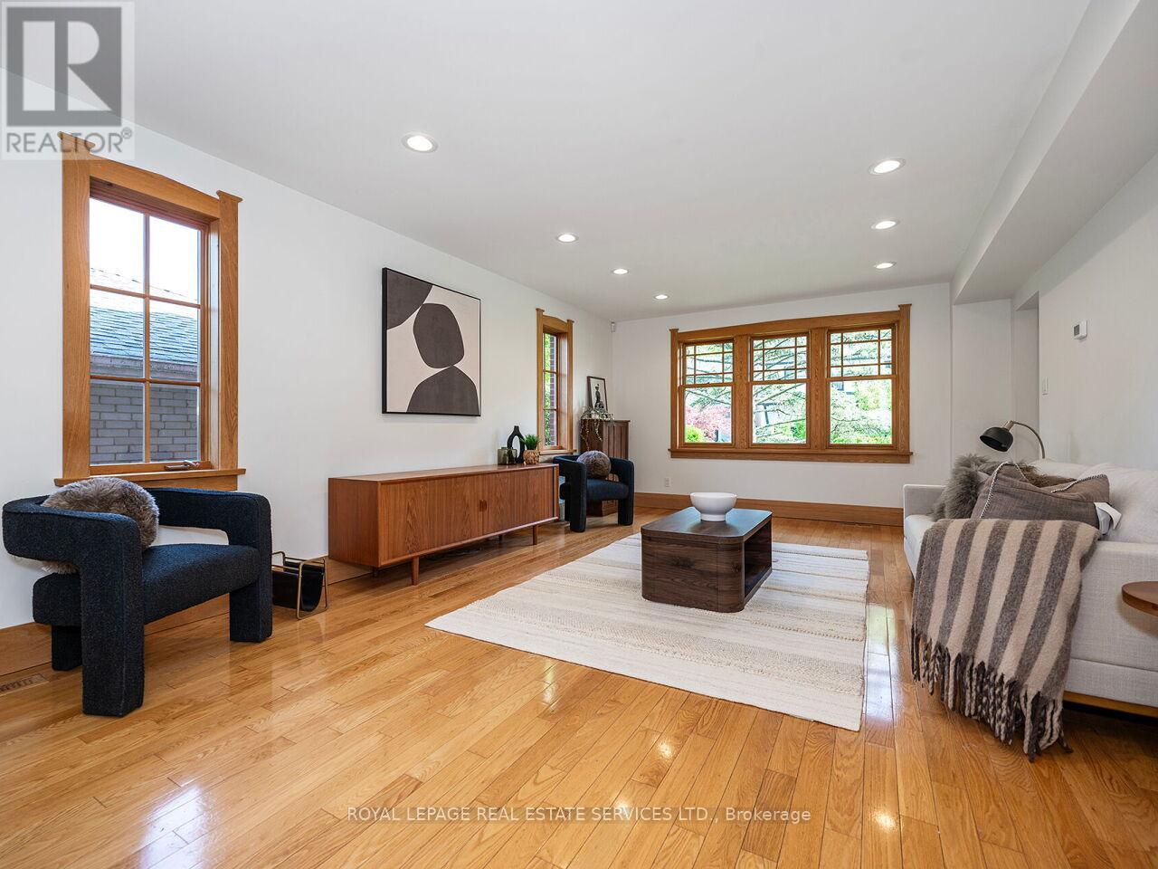 54 OAKFIELD DRIVE - 9