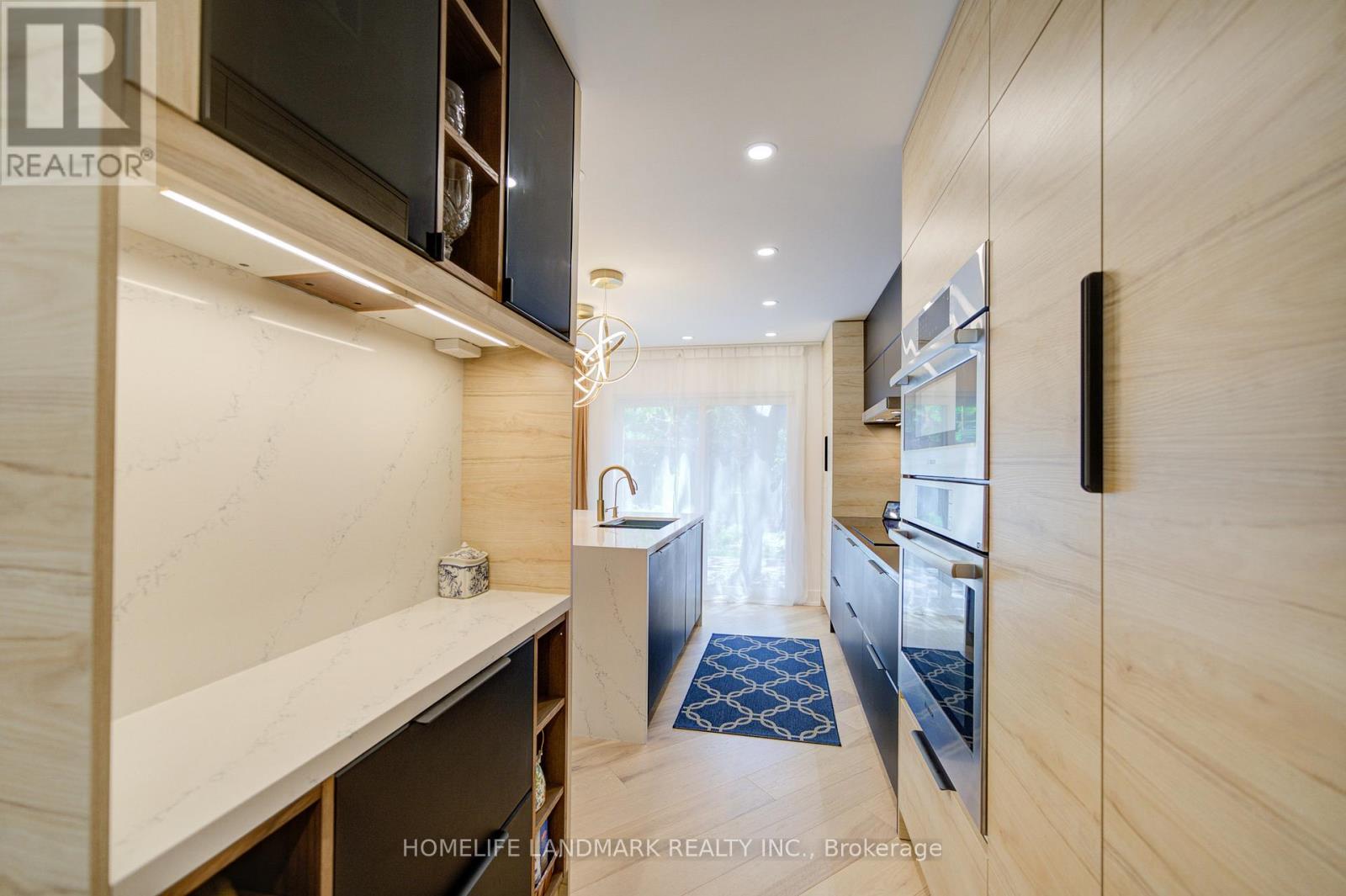1360 OLD ENGLISH LANE - 10