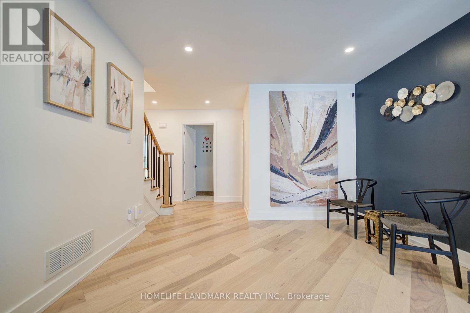 1360 OLD ENGLISH LANE - 23