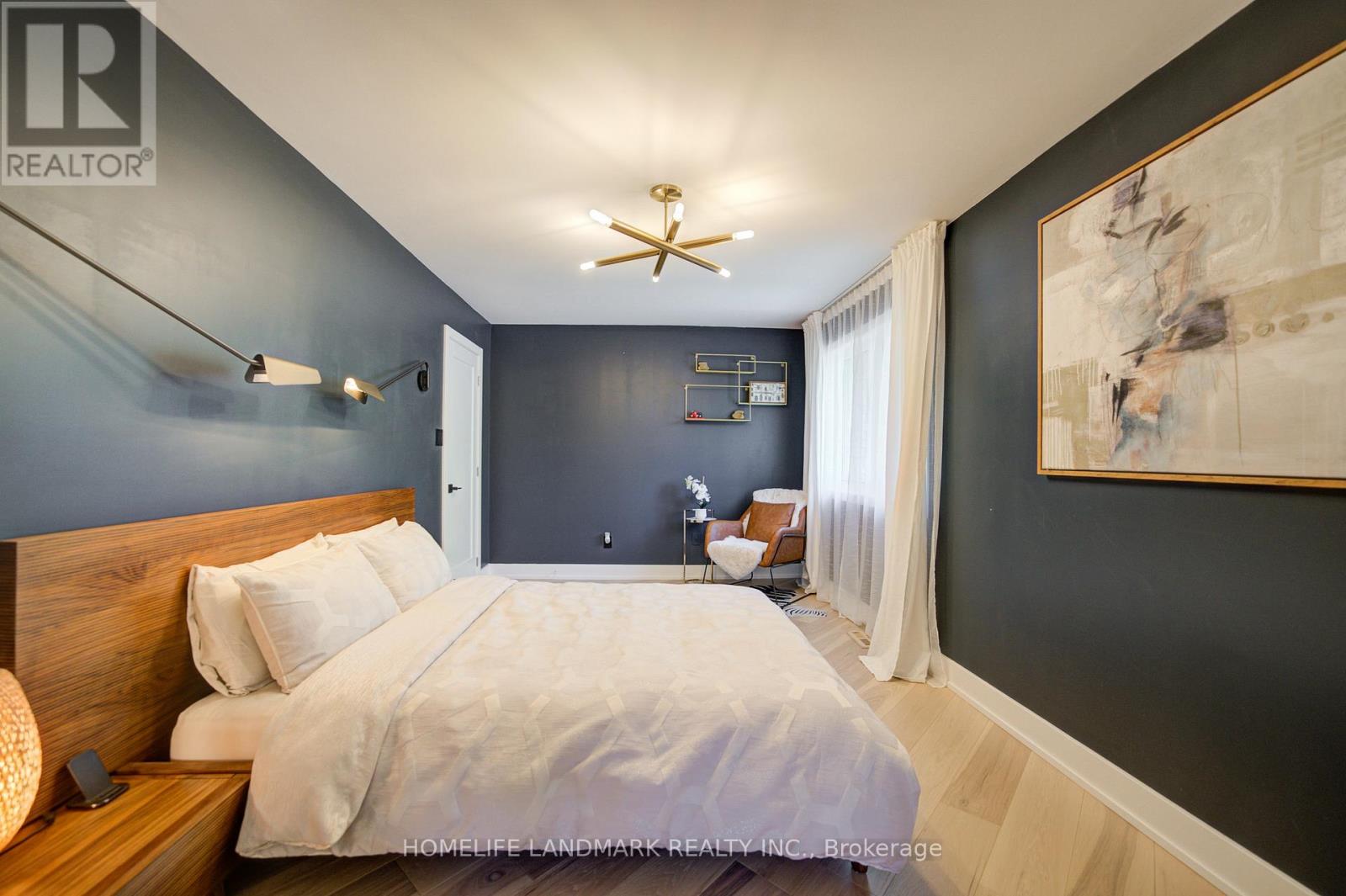 1360 OLD ENGLISH LANE - 34