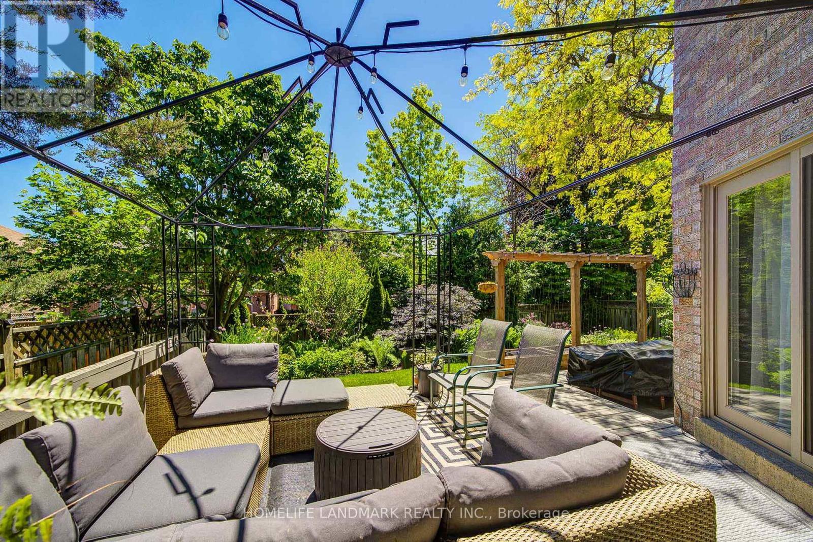 1360 OLD ENGLISH LANE - 46
