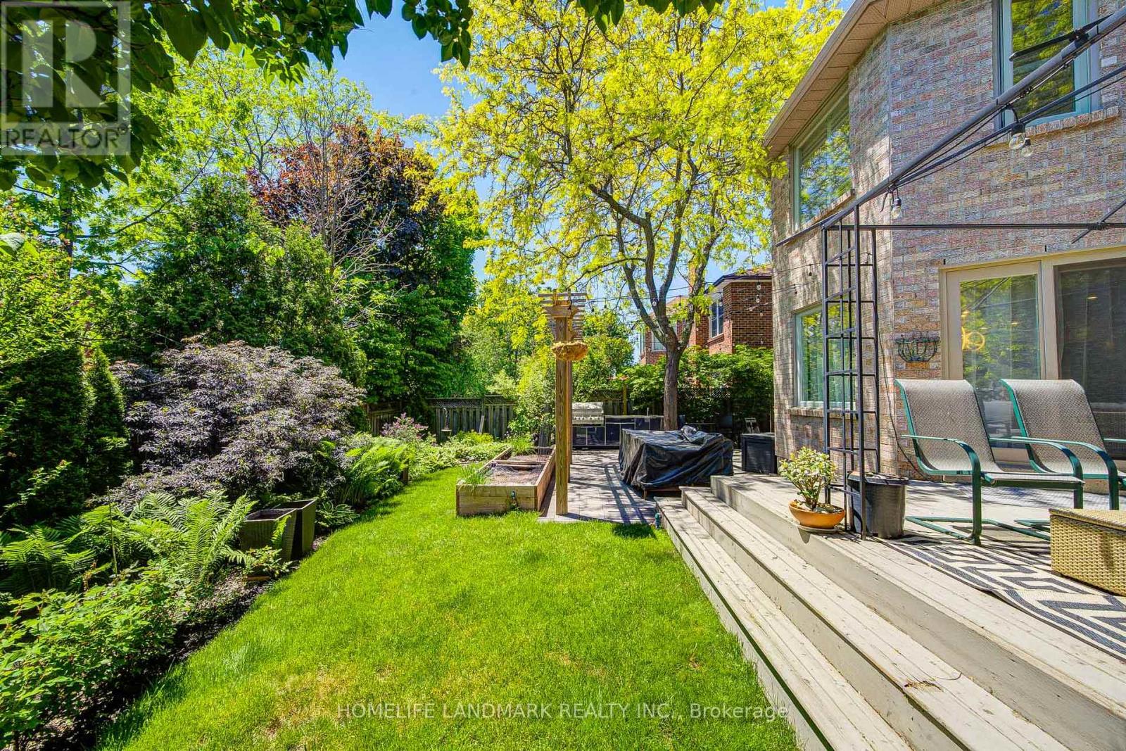 1360 OLD ENGLISH LANE - 48