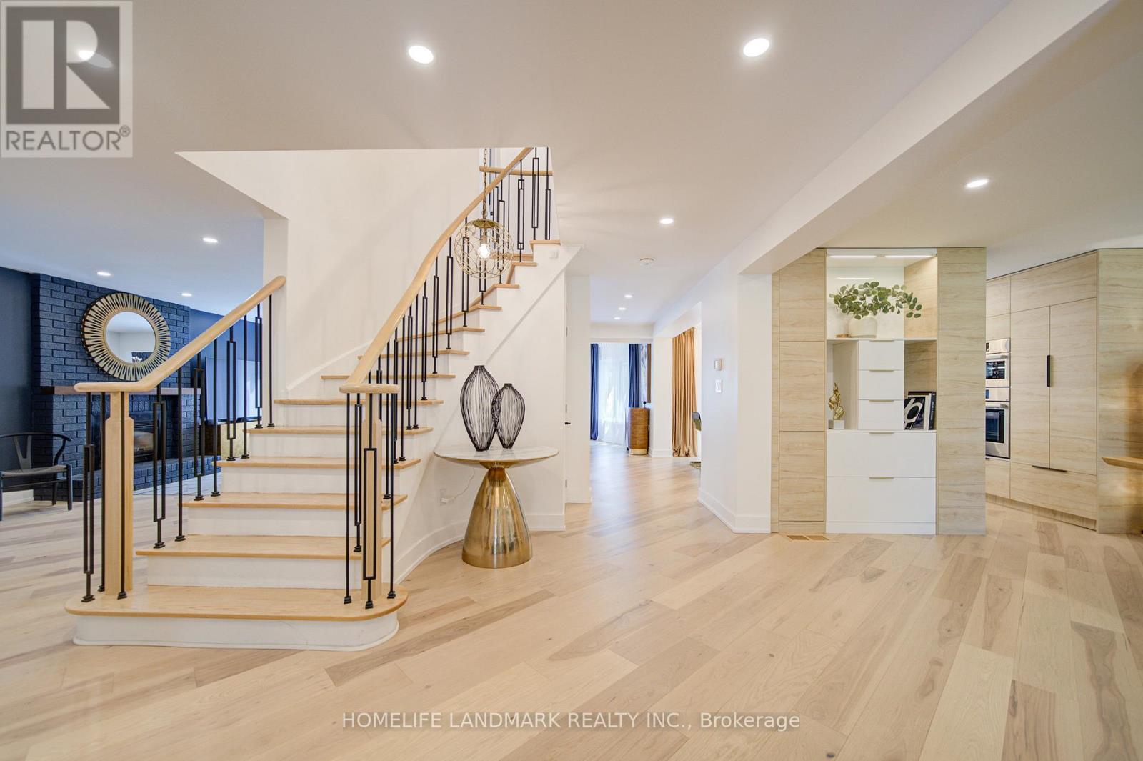 1360 OLD ENGLISH LANE - 5