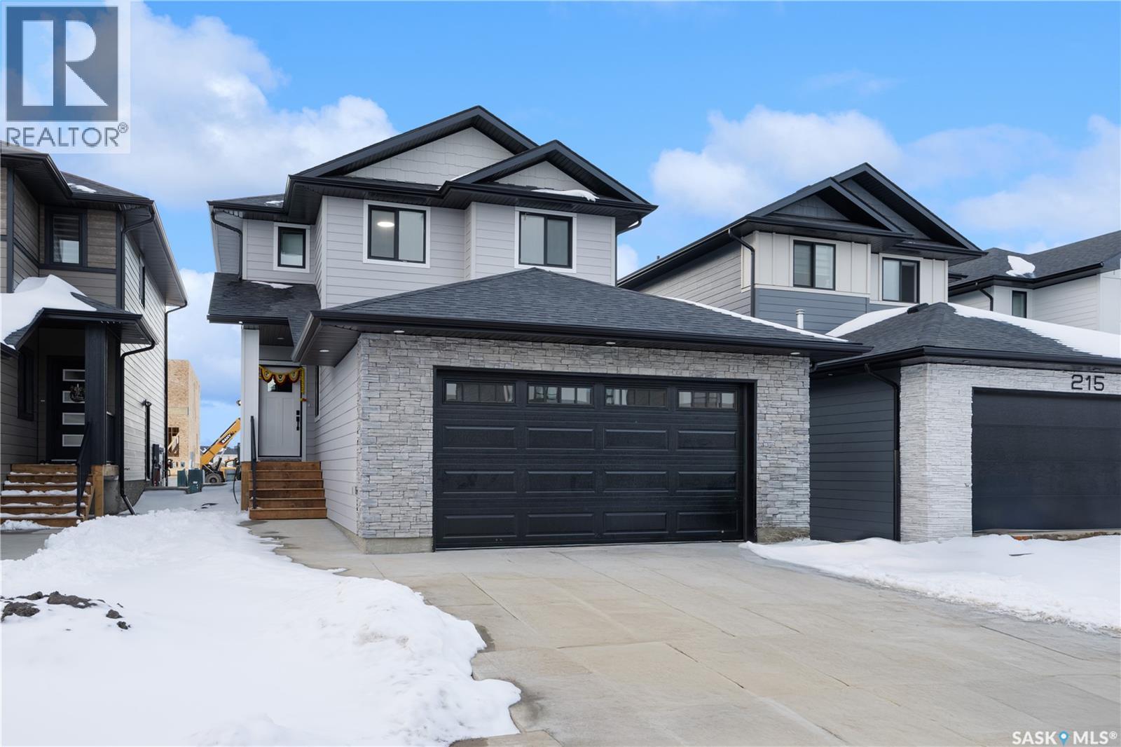 243 Leskiw LANE - Image 2