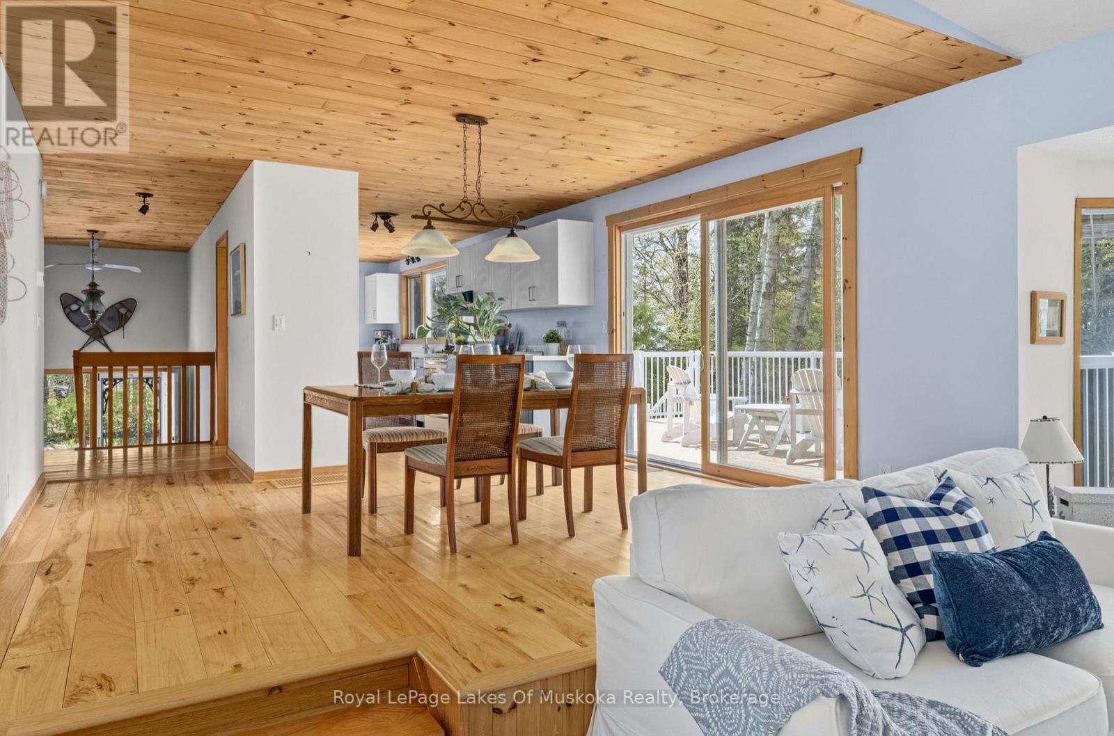 1044 BIGWIN VIEW LANE - 16