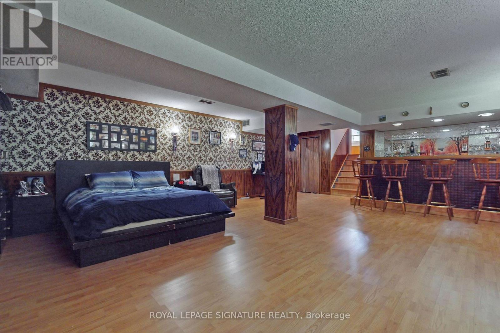 6 KELVINWAY DRIVE - 39