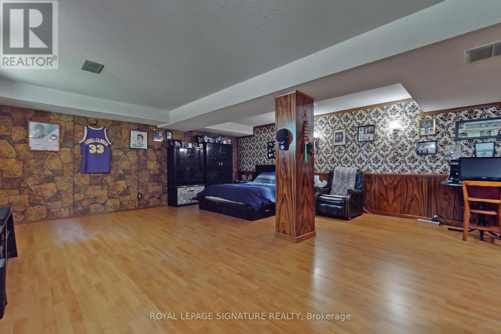 6 KELVINWAY DRIVE - 37