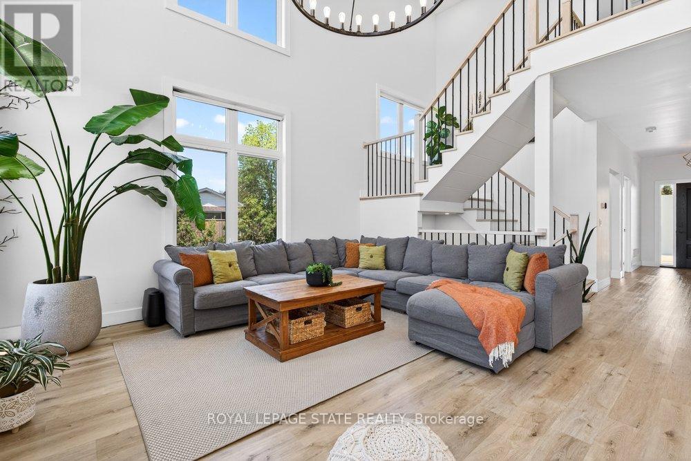 4286 VICTORIA AVENUE - 12