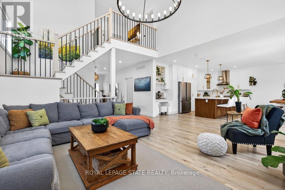 4286 VICTORIA AVENUE - Image 2
