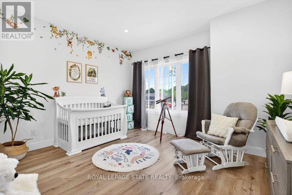 4286 VICTORIA AVENUE - 28